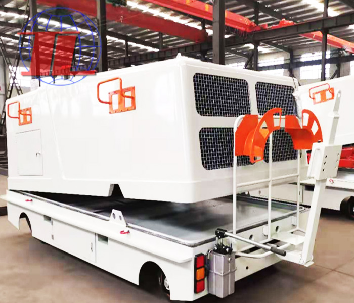 北京机场用自行多功能车